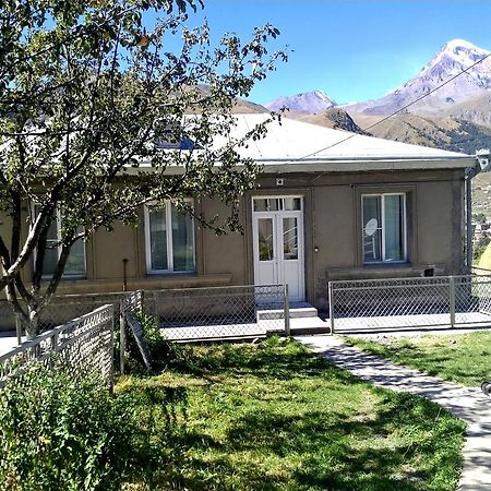 Family Hotel 7 Sisters Казбеги Стая снимка